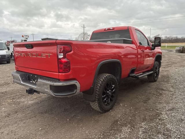 Image of Chevrolet 2500HD equipment image 4