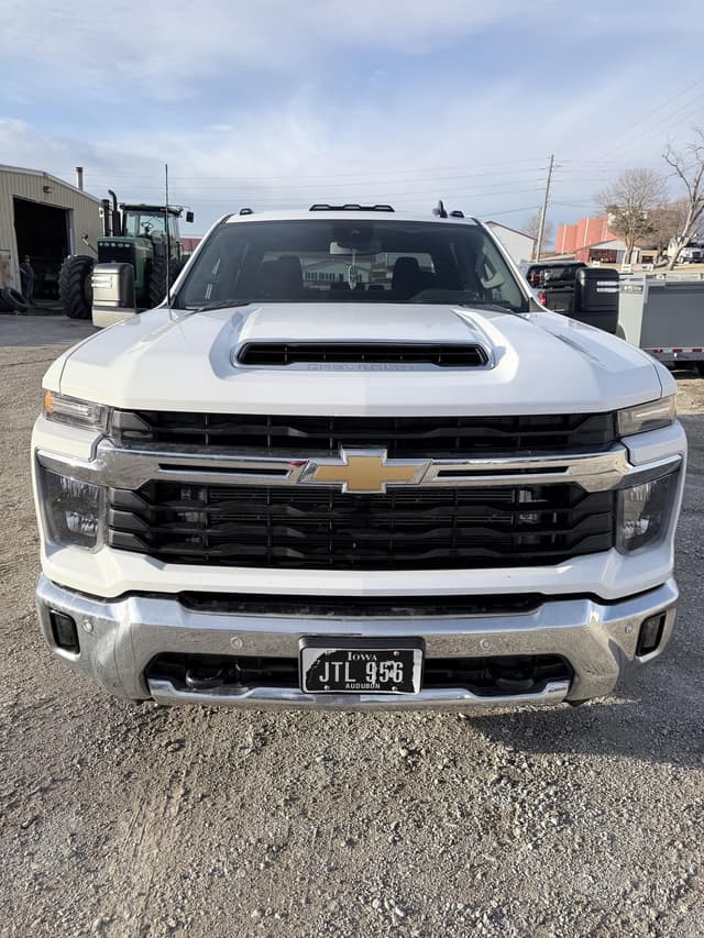 Image of Chevrolet 3500HD equipment image 1