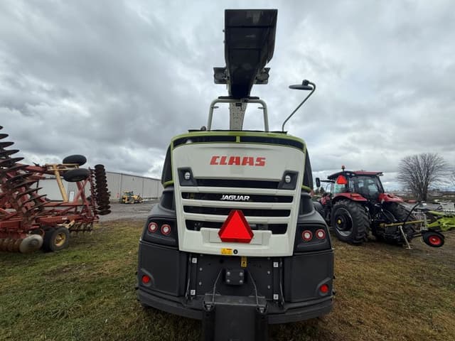 Image of CLAAS Jaguar 960 equipment image 2