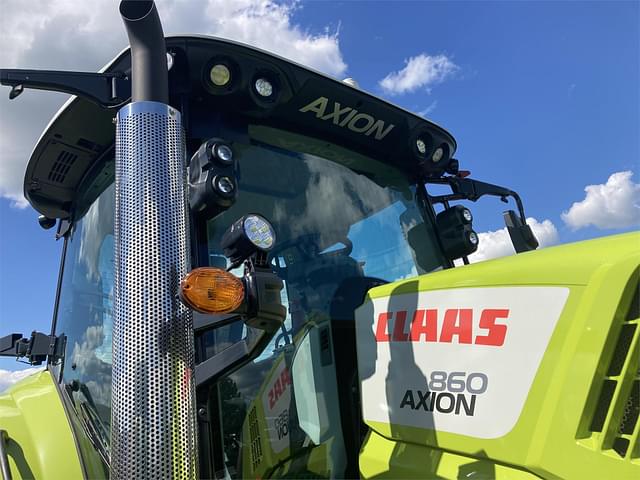 Image of CLAAS Axion 860 equipment image 2