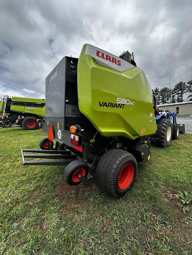 Image of CLAAS Variant 580RC equipment image 3