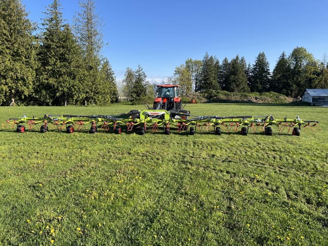 Image of CLAAS Volto 1300T equipment image 2