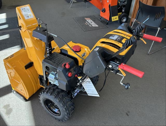 Image of Cub Cadet 3X28 equipment image 4