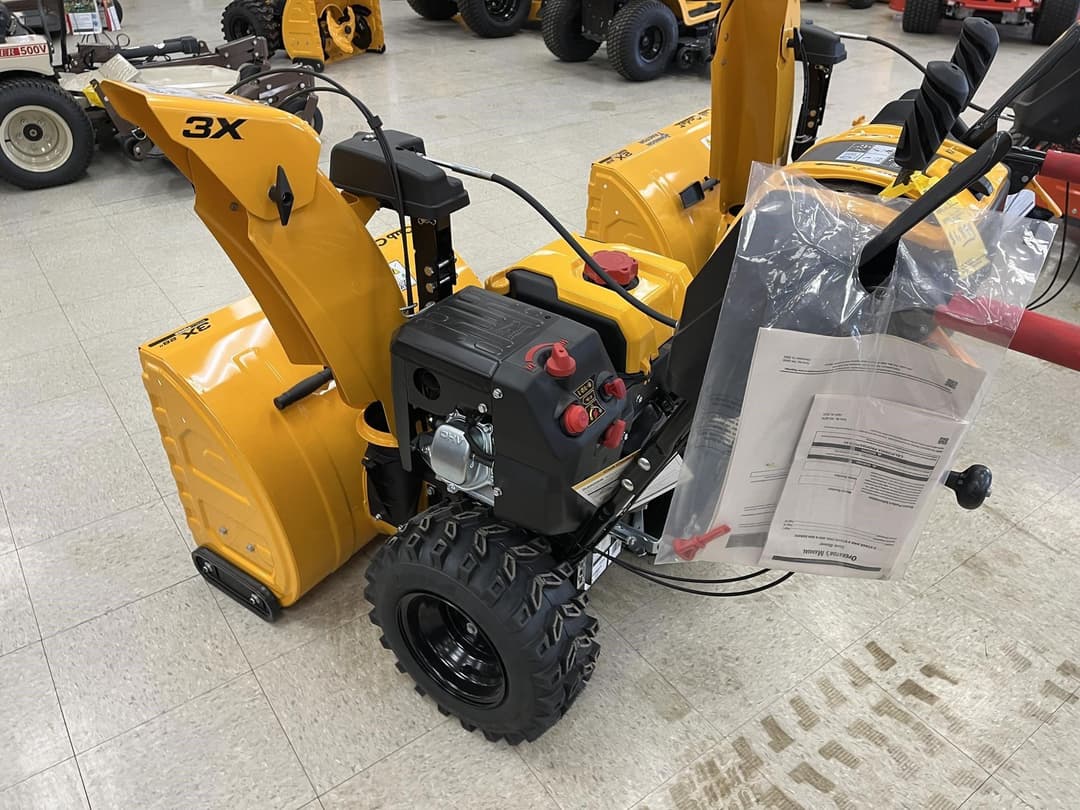 Image of Cub Cadet 3X28 Image 1