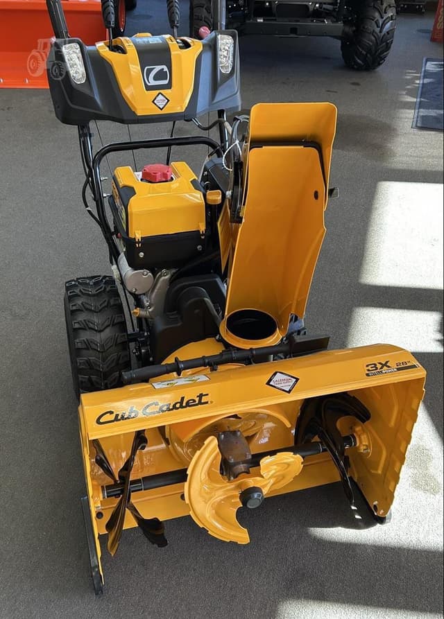 Image of Cub Cadet 3X28 equipment image 1