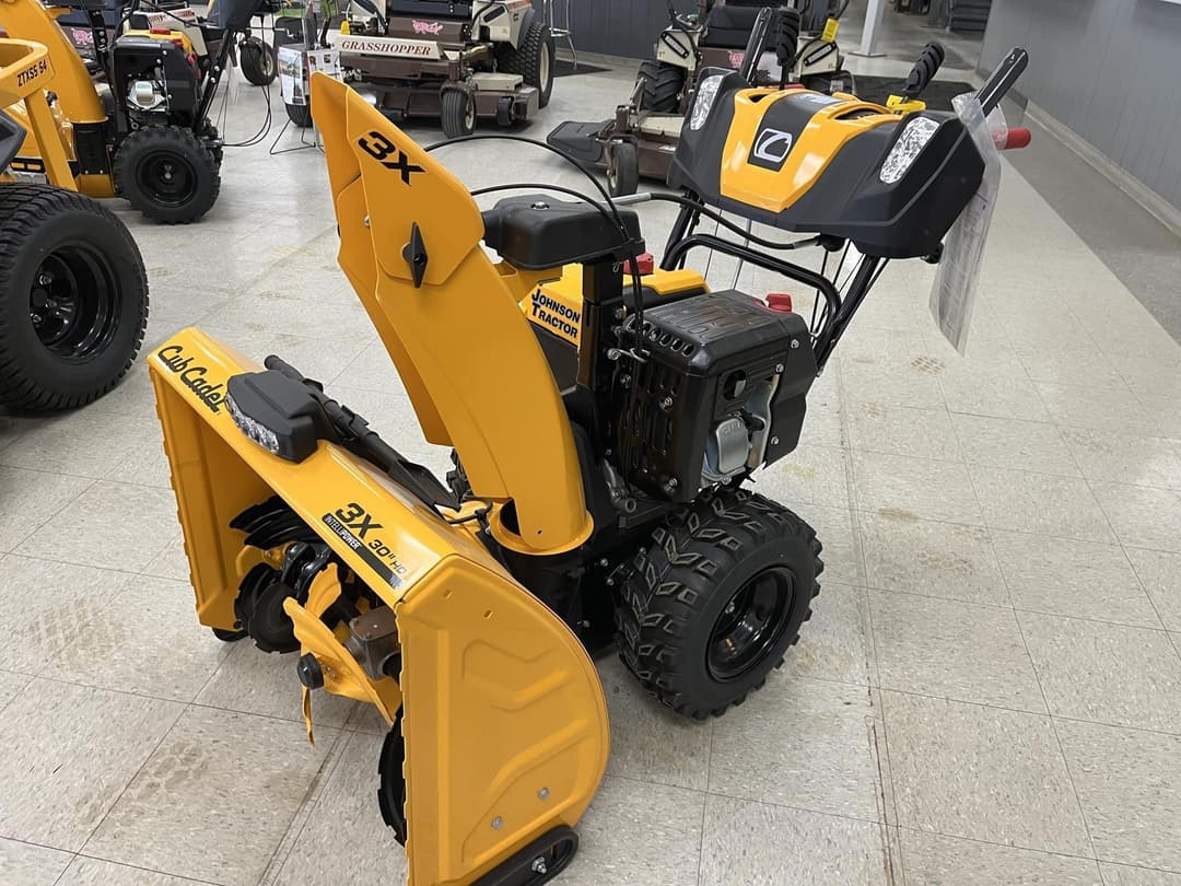 Image of Cub Cadet 3X30HD Image 0