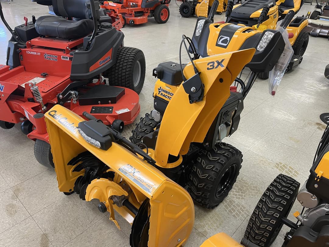 Image of Cub Cadet 3X30HD Image 0