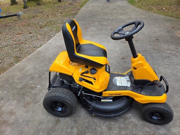 2025 Cub Cadet CC30H Equipment Image0