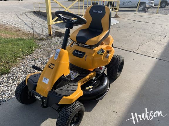 Image of Cub Cadet CC30H equipment image 2