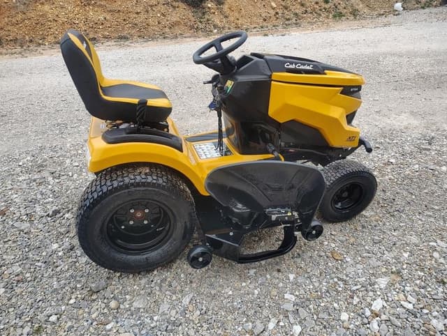 Image of Cub Cadet CC30H equipment image 3