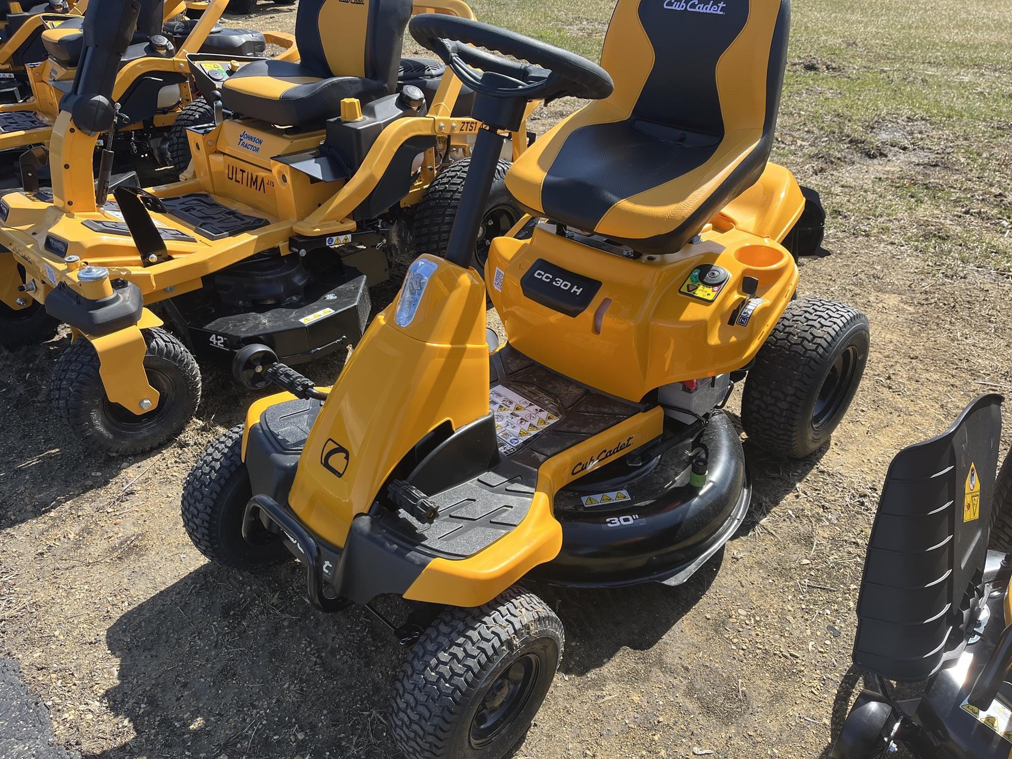 2025 Cub Cadet CC30H Equipment Image0