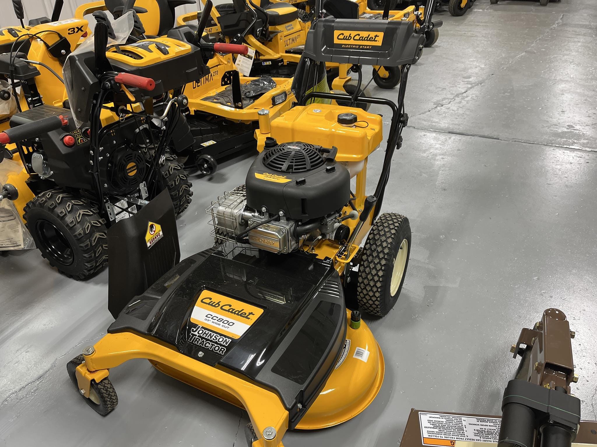2025 Cub Cadet CC800 Equipment Image0