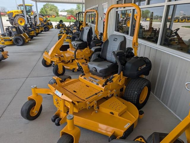 Image of Cub Cadet Pro Z 772L equipment image 2