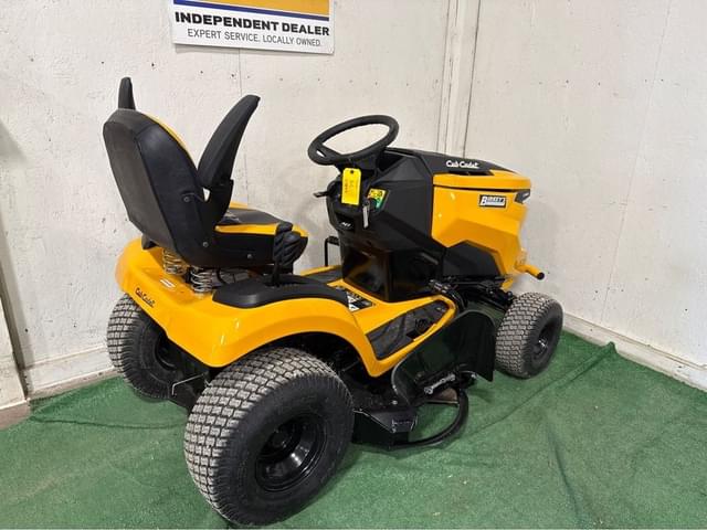 Image of Cub Cadet XT2 LX42 equipment image 2