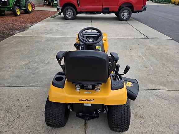 Image of Cub Cadet XT2 LX42 equipment image 3