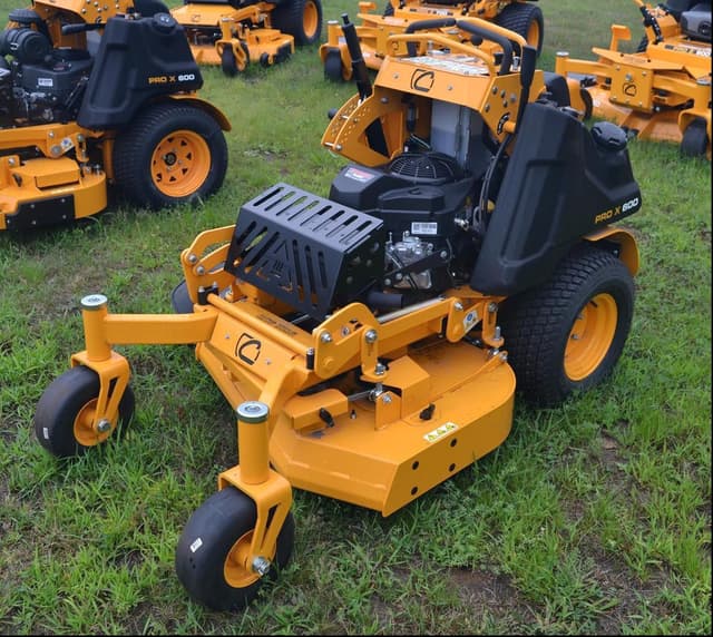 Image of Cub Cadet Pro X 636 equipment image 2