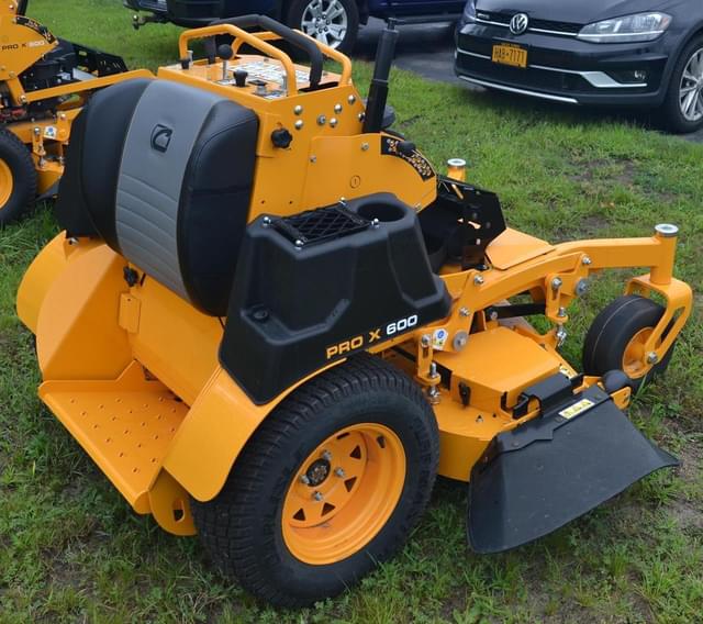 Image of Cub Cadet Pro X 648 equipment image 3
