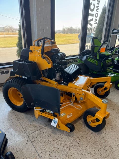 Image of Cub Cadet Pro X 660 equipment image 3