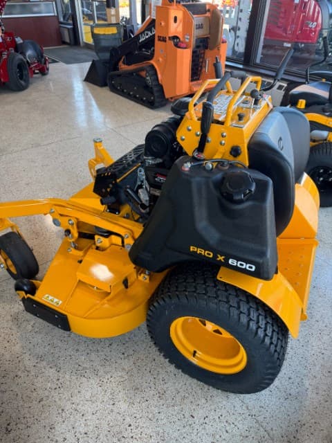 Image of Cub Cadet Pro X 660 equipment image 4