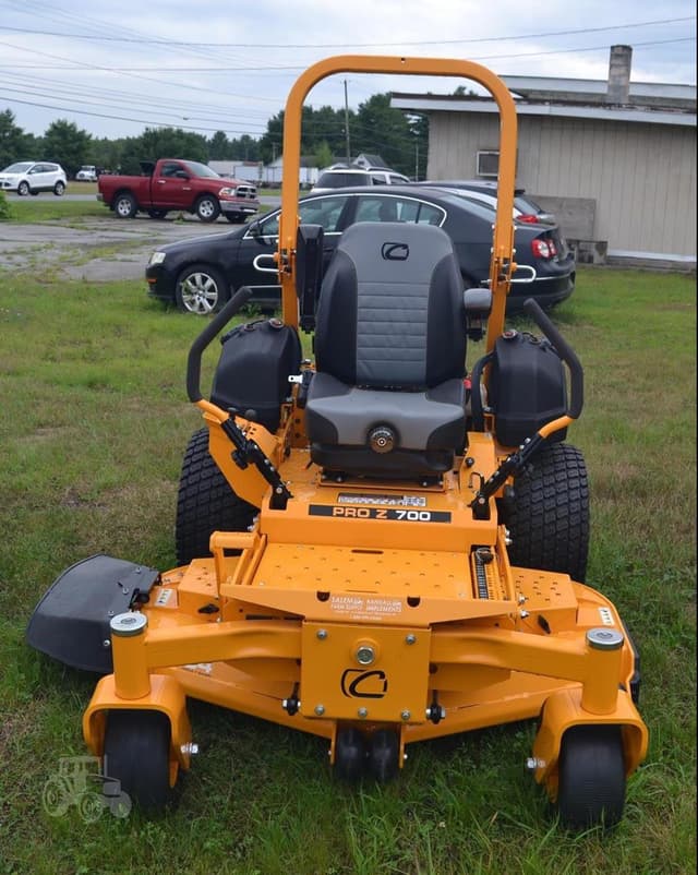 Image of Cub Cadet PRO Z 700 equipment image 3