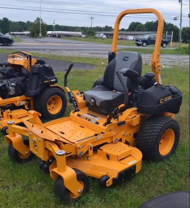 Image of Cub Cadet Pro Z 754L equipment image 4