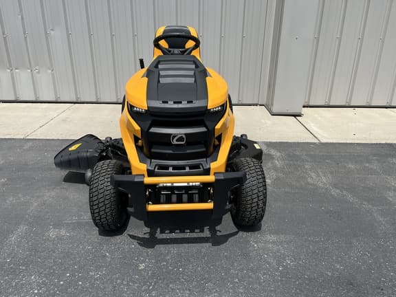 Image of Cub Cadet XT2 SLX54 equipment image 3