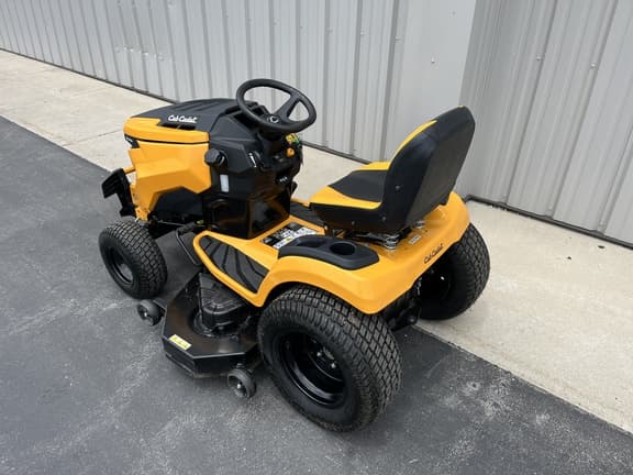 Image of Cub Cadet XT2 SLX54 equipment image 2