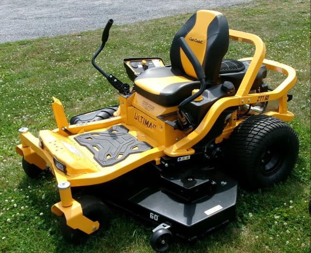 Image of Cub Cadet Ultima ZT1 equipment image 1