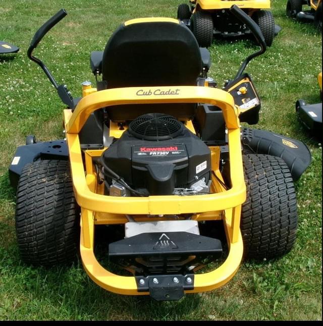 Image of Cub Cadet Ultima ZT2 equipment image 4
