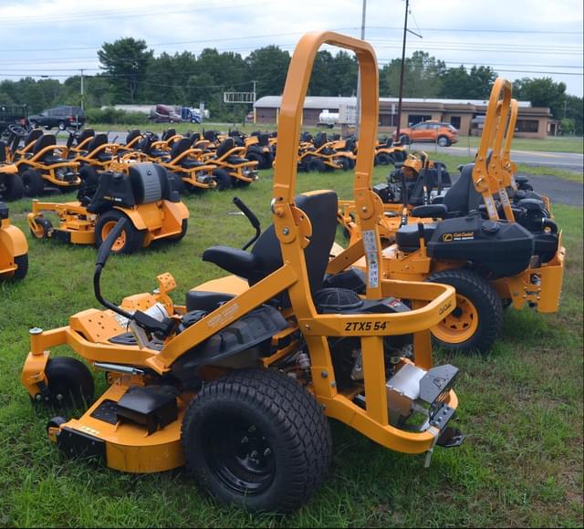 Image of Cub Cadet Ultima ZTX5 equipment image 3