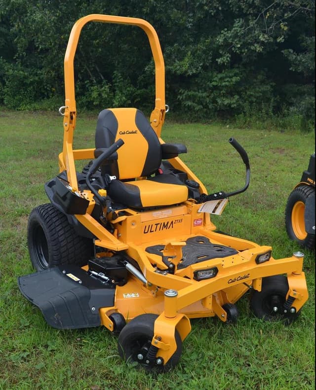 Image of Cub Cadet Ultima ZTX5 equipment image 1