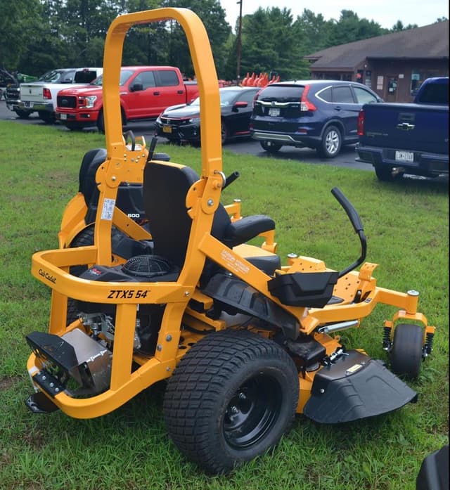 Image of Cub Cadet Ultima ZTX5 equipment image 4