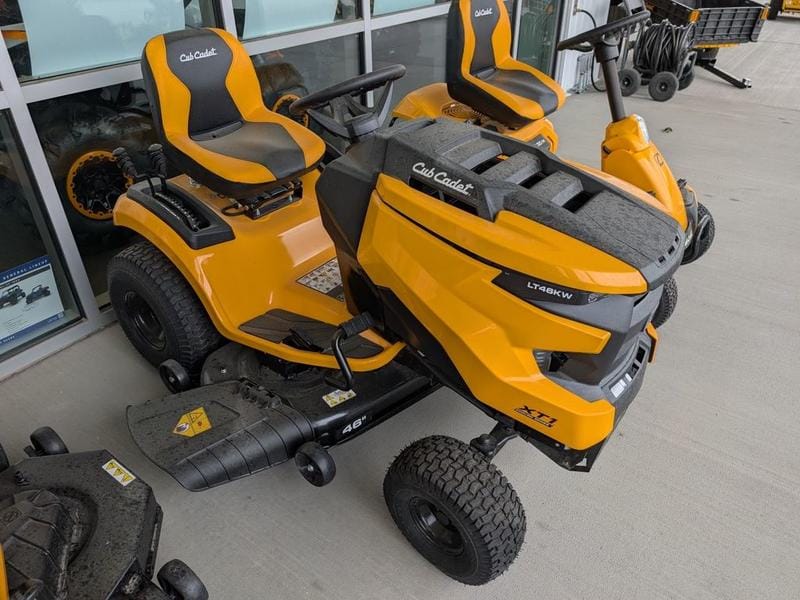 2025 Cub Cadet XT1 LT46 Equipment Image0