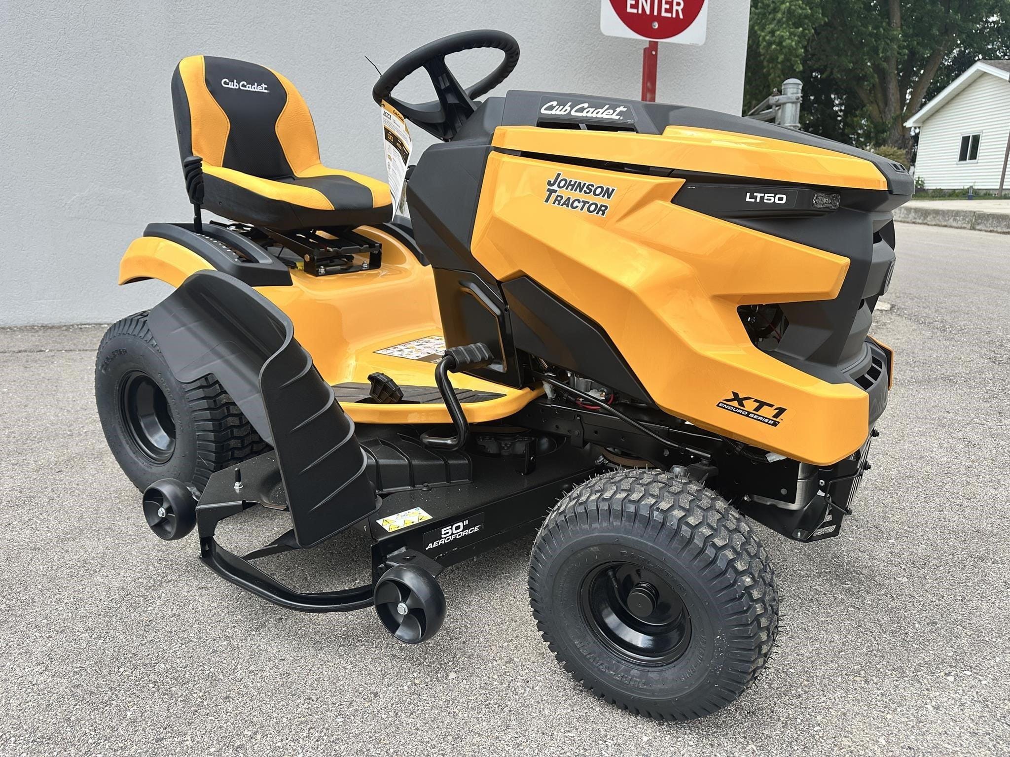 2026 Cub Cadet XT1 LT50 Equipment Image0