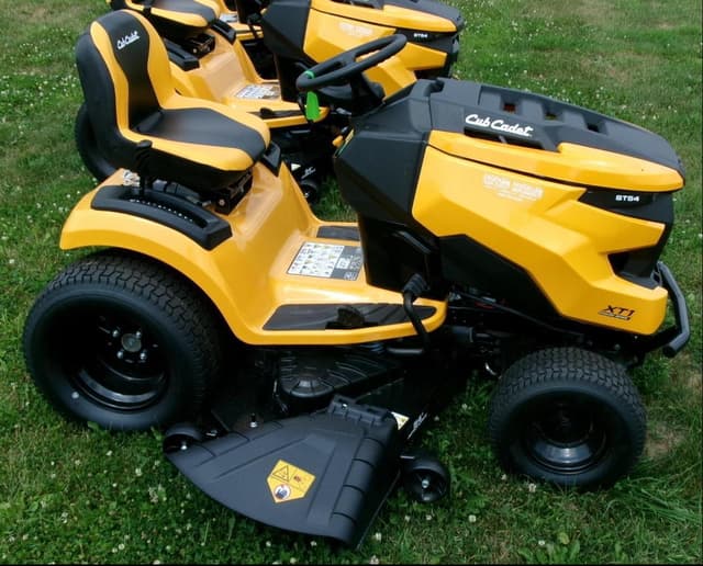 Image of Cub Cadet XT1 ST54 equipment image 3