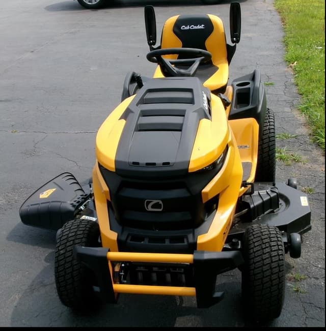 Image of Cub Cadet XT2 GX54D equipment image 3
