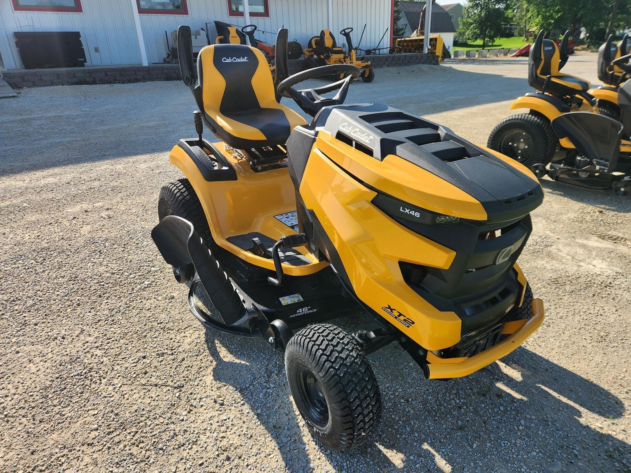 2025 Cub Cadet XT2 LX46 Equipment Image0