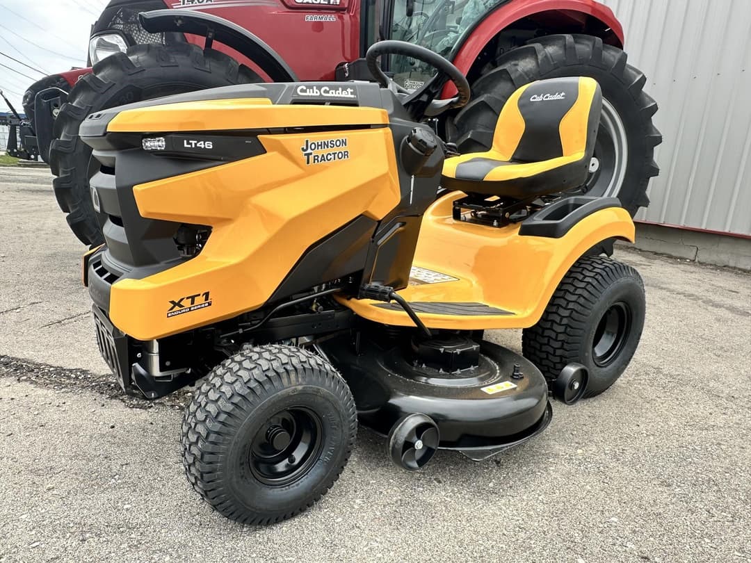 Image of Cub Cadet XT2 LX46 Primary Image