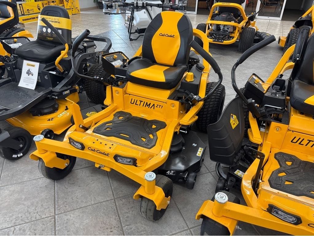 2025 Cub Cadet Ultima ZT1 Equipment Image0