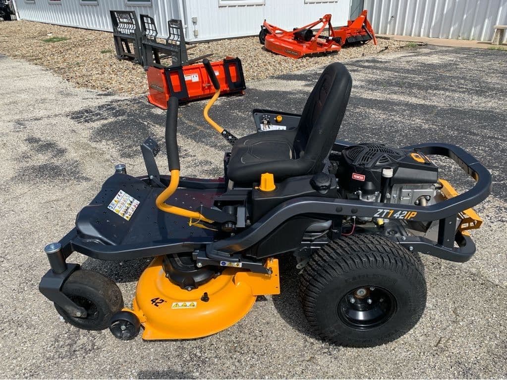 Image of Cub Cadet Ultima ZT1 Primary image