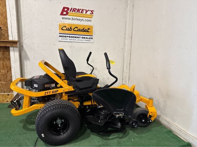 Image of Cub Cadet Ultima ZT1 equipment image 1