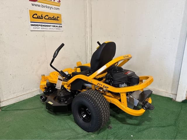 Image of Cub Cadet Ultima ZT1 equipment image 4