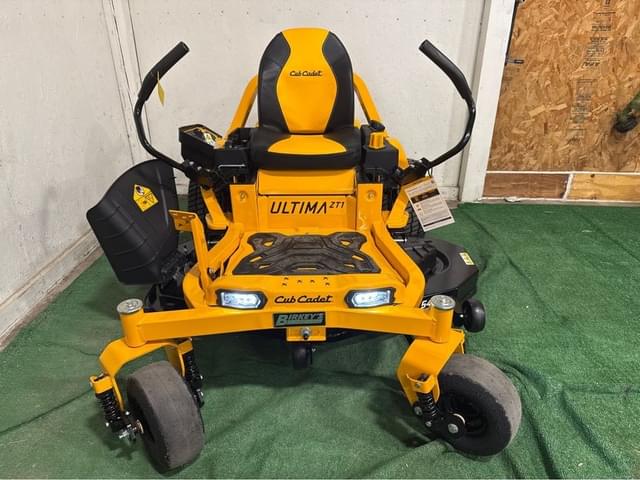 Image of Cub Cadet Ultima ZT1 equipment image 1