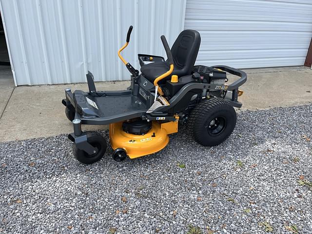 Image of Cub Cadet Ultima ZT1 equipment image 1