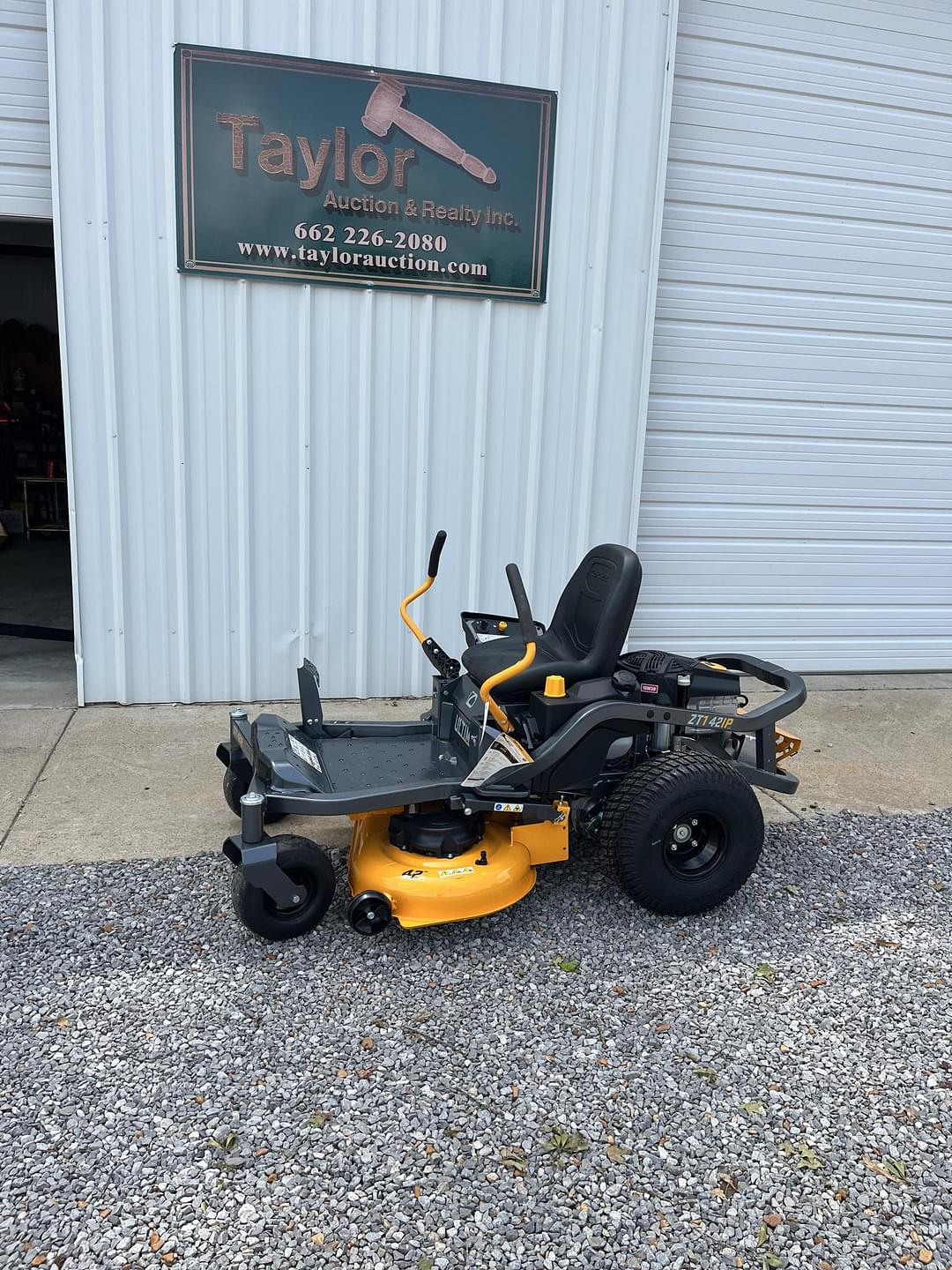 Image of Cub Cadet Ultima ZT1 Primary image