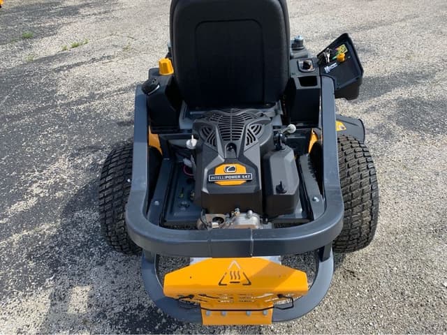 Image of Cub Cadet Ultima ZTS1 equipment image 3