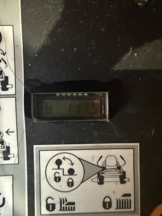 Image of Cub Cadet Ultima ZTX5 equipment image 1