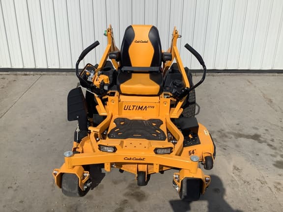Image of Cub Cadet Ultima ZTX5 equipment image 2