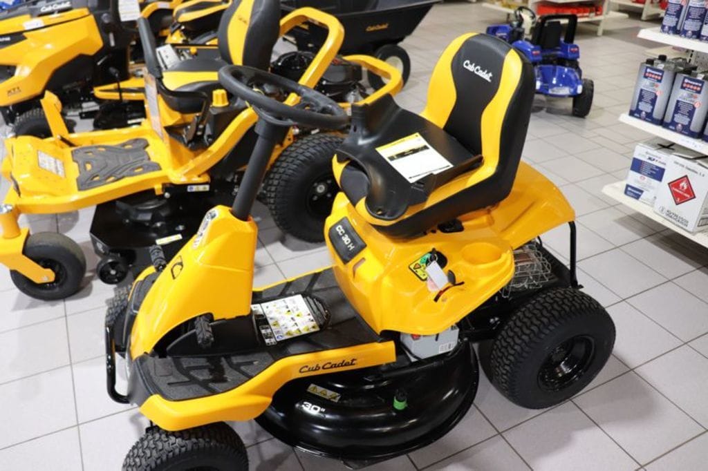 Main image Cub Cadet CC30H