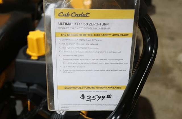 Image of Cub Cadet Ultima ZT1 equipment image 4
